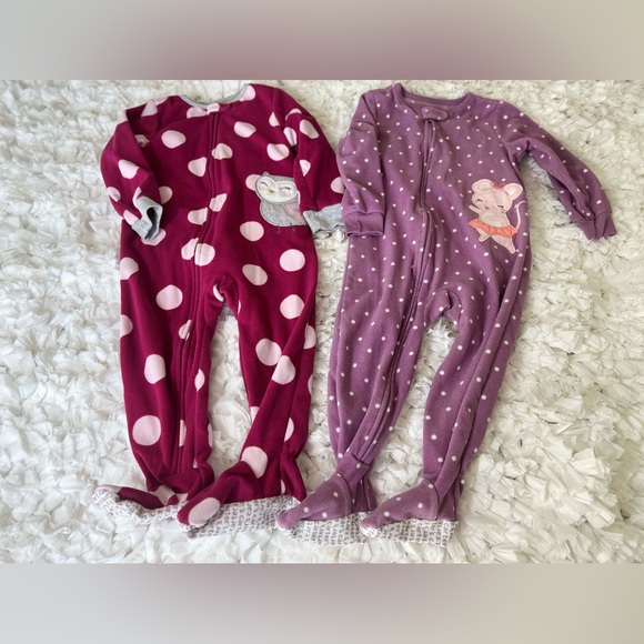 Girls Carter's Fleece One Piece Footed Pajamas SIZE 2T & 24M - Picture 1 of 11